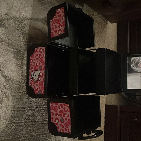 Hello Kitty Make Up Box - Picture 5 of 6